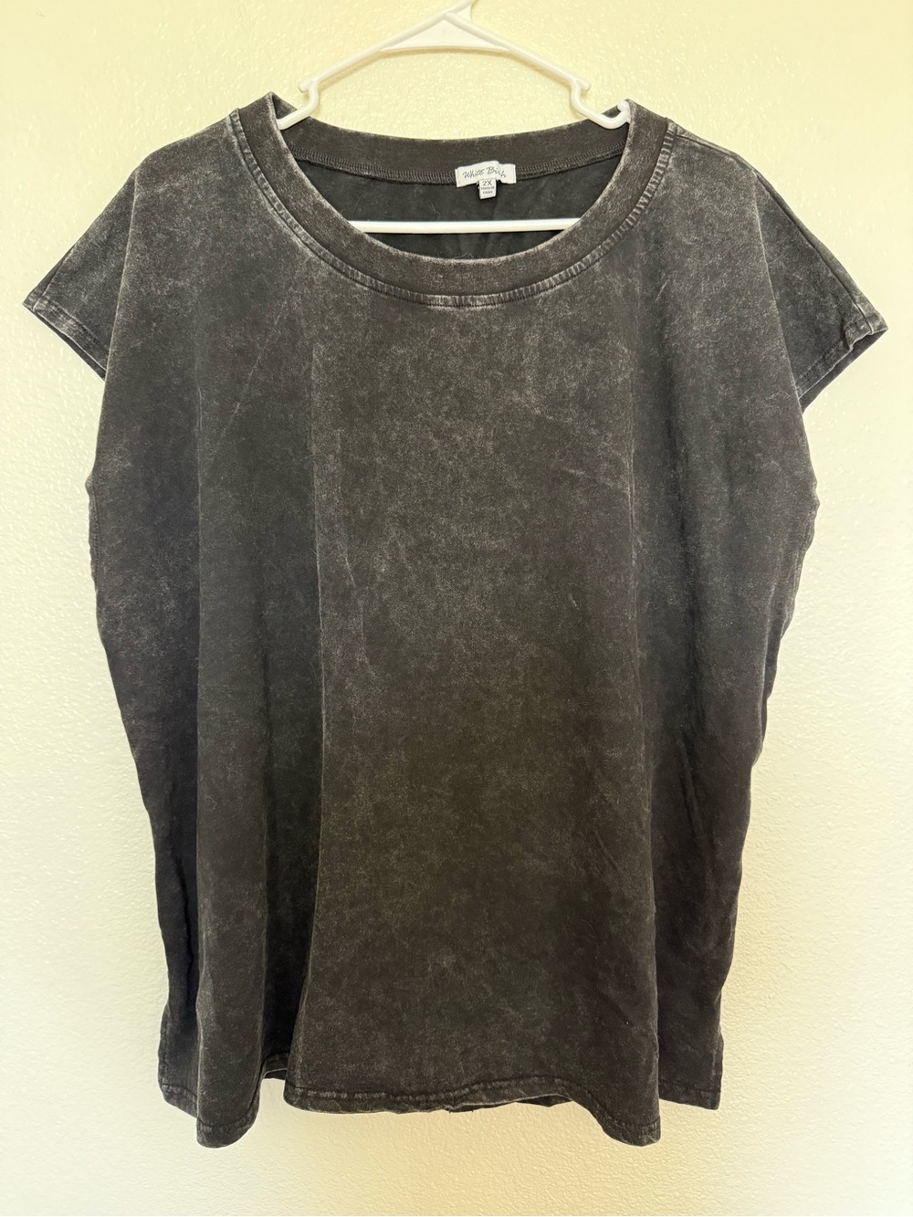 NWOT white birch Washed Black Short Sleeve Tee